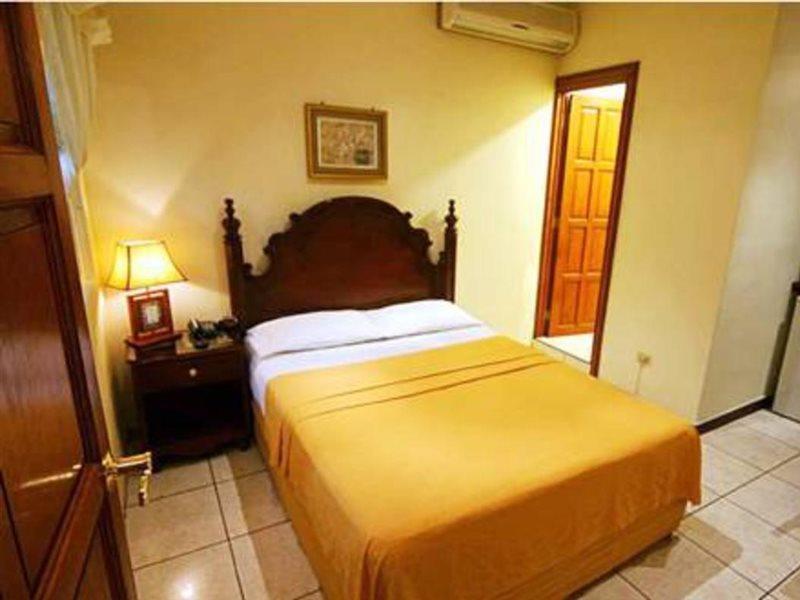 Hotel Villa Florencia Zona Rosa Σαν Σαλβαντόρ Εξωτερικό φωτογραφία